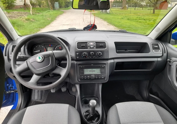 Skoda Fabia cena 14900 przebieg: 122000, rok produkcji 2009 z Toszek małe 137